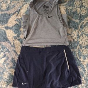 Nike dry fit skirt with shorts - size Medium